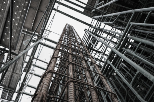 Using steel wire for securing steel bars with wire rod for reinforcement of concrete or cement. focus to steel wire