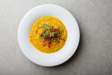 Carrots soup with Prosciutto