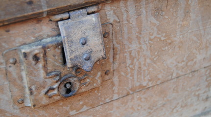 The Lock, fechadura de um baú velho