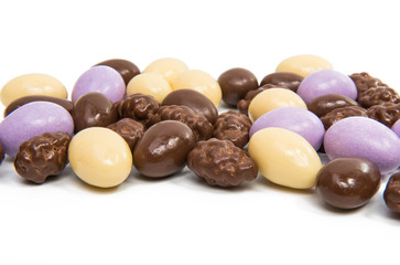 almonds in chocolate glaze