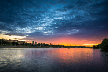 Fototapeta premium Sunset over the Vistula river in Warsaw, Poland