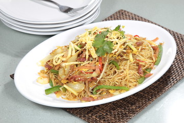 fried noodles