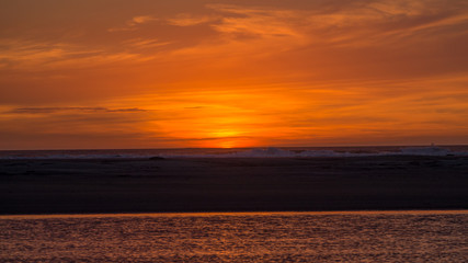Obraz premium sonnenuntergang am meer