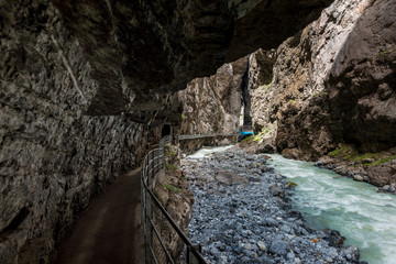 Unterwegs in der Gletscherschlucht, Grindelwald, Berner Oberland