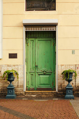 green old door - 167807630