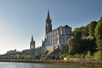 Fototapeta premium Wallfahrtsort Lourdes in Frankreich