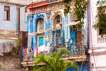 Fototapeta na wymiar View of the apartment house, Havana, Cuba. Close-up.