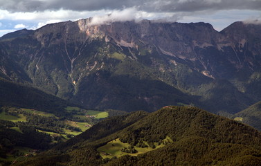 Obraz premium Beautiful mountain view from Eagle's Nest (Kehlsteinhaus) at Obersalzberg, Berchtesgaden, Germany 