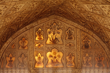 Intricate design and carving, Agra Fort 