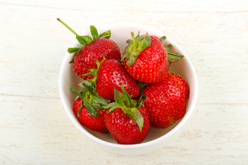 Strawberry in the bowl