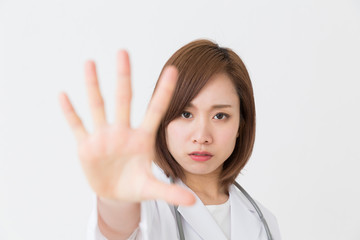 女医　ストップ