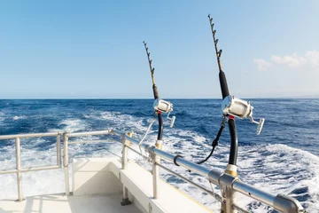 Zelfklevend Fotobehang Deep sea fishing in Hawaii on a charter boat on a sunny day © meisterphotos