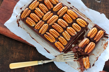 chocolate cake with pecan