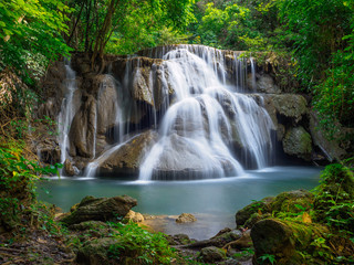 Fototapeta na wymiar Huay Mae Kamin,Beautiful waterfall landscape in rainforset at Kanchanaburi province,Thailand