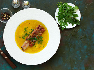 Pea soup with smoked ribs.