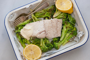 Homemade saladwith broccoli, balanced meal