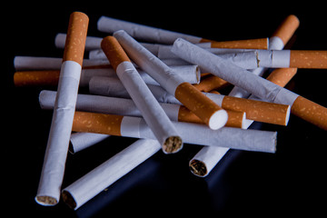 Zigaretten auf einem Haufen