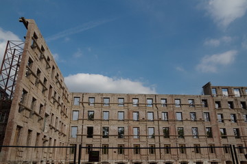 Entkerntes Fabrikgebäude