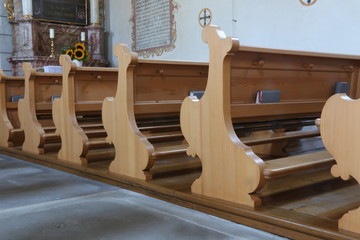 Inside a Church, in der Kirche