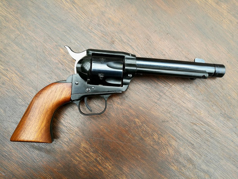 Ein Revolver namens Peacemaker