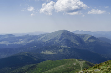 Obraz premium Carpathian mountains landscape and forest.