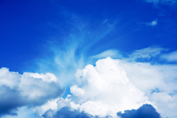 Obraz premium blue sky with cloud.Beautiful blue sky with white clouds background