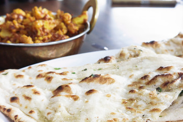 インド料理、カリフラワーカレー、ナン