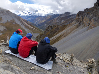 Looking up at the mountains - Annapurna Mountain Range - Annapurna Circuit Trek