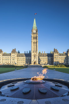 Canada, Ontario, Ottowa, capital of Canada, Canadian Parliament Building, Peace Tower and Centenial Flame