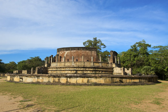 Vatadage, Quadrangle, Polonnaruwa (UNESCO World Heritage Site), North Central Province, Sri Lanka