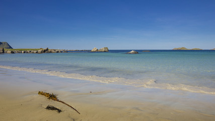 Türkises Meer auf den Lofoten