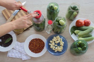 gurtsov conservation. Fresh cucumbers in jars