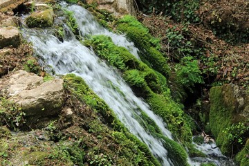 Fototapeta na wymiar Grèce, cascade d'une rivière