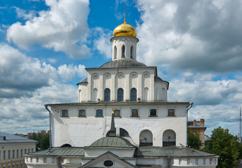 view of the Golden Gate, the city of Vladimir.