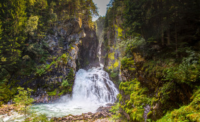 Fototapeta premium Mountain Waterfall
