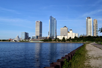 Fototapeta na wymiar Milwaukee Skyline