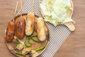 thai style griled sausage with vegetable