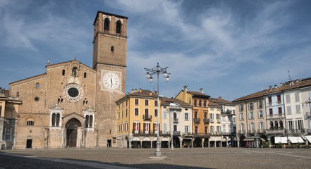 Fototapeta na wymiar Lodi (Italy): Cathedral square (piazza del Duomo)