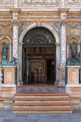 Fototapeta na wymiar Campanile Entrance