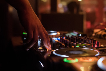 dj