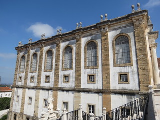 Fototapeta na wymiar Portugal - Coimbra - Université - Extérieur Bibliothèque Joanina