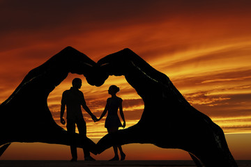 Sonnenuntergang, romantisches Paar, Stimmung, Gefühl, Symbolfoto