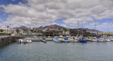 Fototapeta na wymiar Marina Rubicón in Lanzarote