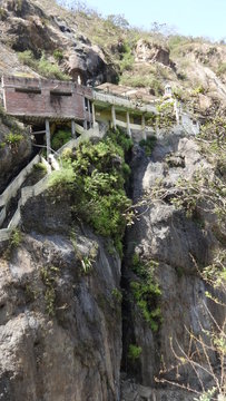 la cruz de motupe (cerro Chalp&oacute;n de Motupe)
