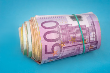 500 euro banknote isolated on blue background