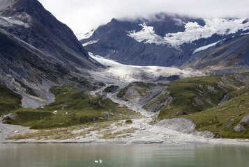 Naklejka na ściany i meble Glacier Bay Mountains