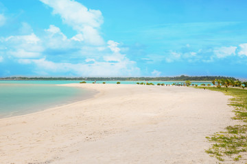 Fototapeta na wymiar Sea beach at tropical resort