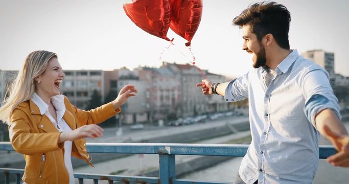 Wating on his date in city