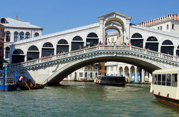 Fototapeta na wymiar pont du Rialto