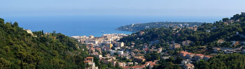 Fototapeta na wymiar Panorama de Menton et Roquebrune-Cap-Martin.